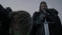 extant_GameOfThrones_1x01-WinterIsComing_0972