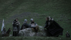 extant_GameOfThrones_1x01-WinterIsComing_0981