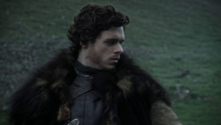 extant_GameOfThrones_1x01-WinterIsComing_1002
