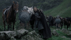 extant_GameOfThrones_1x01-WinterIsComing_1019
