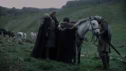 extant_GameOfThrones_1x01-WinterIsComing_1037