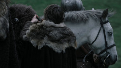 extant_GameOfThrones_1x01-WinterIsComing_1038