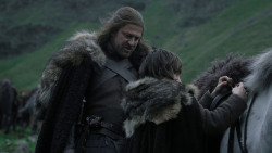 extant_GameOfThrones_1x01-WinterIsComing_1042