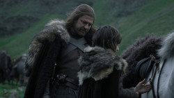 extant_GameOfThrones_1x01-WinterIsComing_1044
