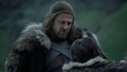 extant_GameOfThrones_1x01-WinterIsComing_1054