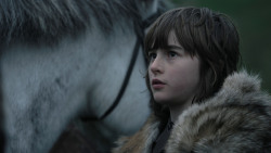 extant_GameOfThrones_1x01-WinterIsComing_1058
