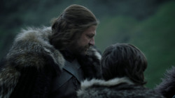 extant_GameOfThrones_1x01-WinterIsComing_1086