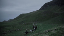 extant_GameOfThrones_1x01-WinterIsComing_1096