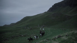 extant_GameOfThrones_1x01-WinterIsComing_1097