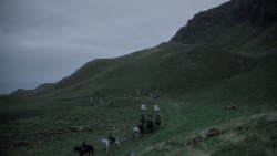 extant_GameOfThrones_1x01-WinterIsComing_1100