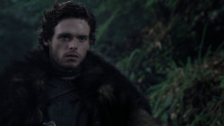extant_GameOfThrones_1x01-WinterIsComing_1179