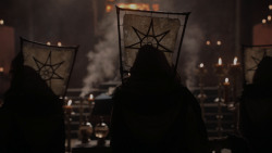 extant_GameOfThrones_1x01-WinterIsComing_1380
