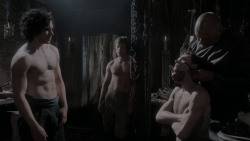 extant_GameOfThrones_1x01-WinterIsComing_1736
