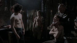extant_GameOfThrones_1x01-WinterIsComing_1738