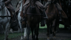 extant_GameOfThrones_1x01-WinterIsComing_1909