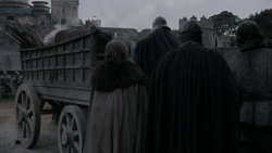 extant_GameOfThrones_1x01-WinterIsComing_1930