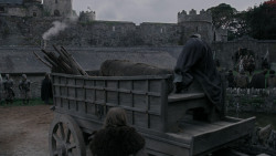 extant_GameOfThrones_1x01-WinterIsComing_1936