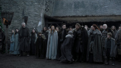 extant_GameOfThrones_1x01-WinterIsComing_2009