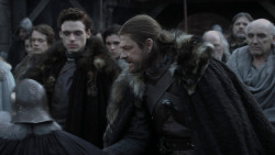 extant_GameOfThrones_1x01-WinterIsComing_2010