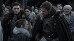 extant_GameOfThrones_1x01-WinterIsComing_2020