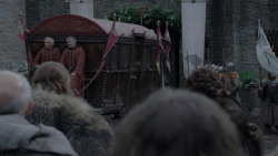 extant_GameOfThrones_1x01-WinterIsComing_2090