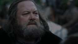 extant_GameOfThrones_1x01-WinterIsComing_2195