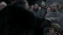 extant_GameOfThrones_1x01-WinterIsComing_2221