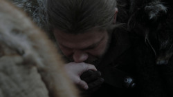 extant_GameOfThrones_1x01-WinterIsComing_2315
