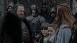 extant_GameOfThrones_1x01-WinterIsComing_2330