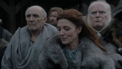 extant_GameOfThrones_1x01-WinterIsComing_2350