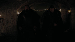 extant_GameOfThrones_1x01-WinterIsComing_2386