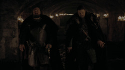 extant_GameOfThrones_1x01-WinterIsComing_2397