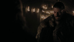 extant_GameOfThrones_1x01-WinterIsComing_2462