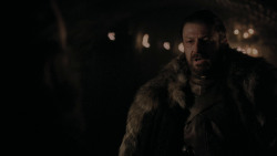 extant_GameOfThrones_1x01-WinterIsComing_2500