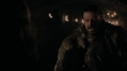 extant_GameOfThrones_1x01-WinterIsComing_2501