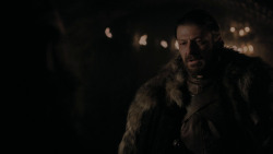 extant_GameOfThrones_1x01-WinterIsComing_2525