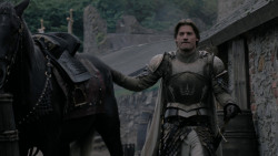 extant_GameOfThrones_1x01-WinterIsComing_2550
