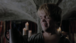 extant_GameOfThrones_1x01-WinterIsComing_2565