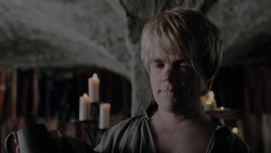 extant_GameOfThrones_1x01-WinterIsComing_2567