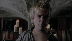 extant_GameOfThrones_1x01-WinterIsComing_2571
