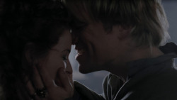 extant_GameOfThrones_1x01-WinterIsComing_2584