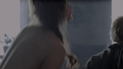 extant_GameOfThrones_1x01-WinterIsComing_2590