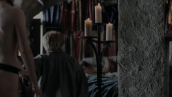 extant_GameOfThrones_1x01-WinterIsComing_2593