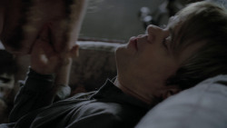 extant_GameOfThrones_1x01-WinterIsComing_2683