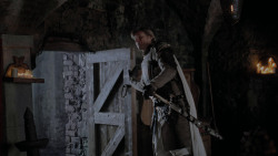 extant_GameOfThrones_1x01-WinterIsComing_2713