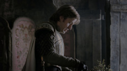 extant_GameOfThrones_1x01-WinterIsComing_2726