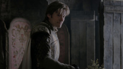 extant_GameOfThrones_1x01-WinterIsComing_2733