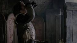 extant_GameOfThrones_1x01-WinterIsComing_2739
