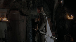 extant_GameOfThrones_1x01-WinterIsComing_2753