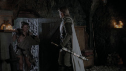 extant_GameOfThrones_1x01-WinterIsComing_2757